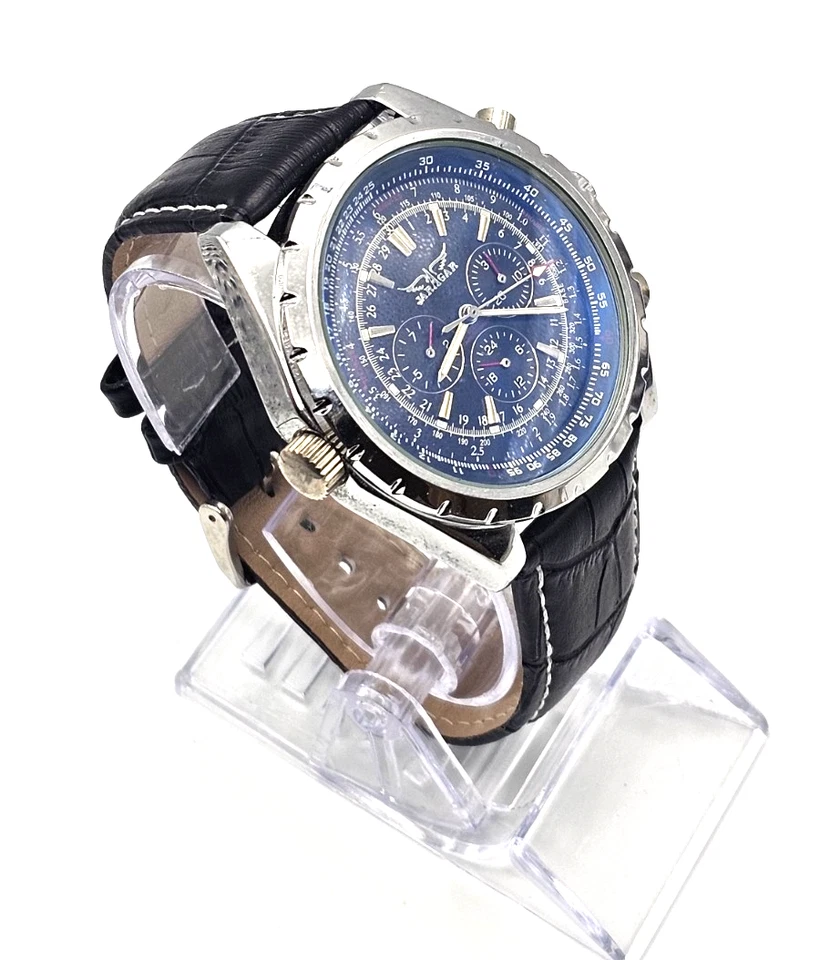 ​Reloj para hombre estilo cronógrafo JARAGAR esfera negra correa de cuero Foto 2 de 4