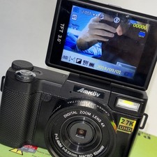 Boxed Digital Camera UHD 2.7k SelfieScreen 4X Zoom / 24MP/16Gb card/x2 battery