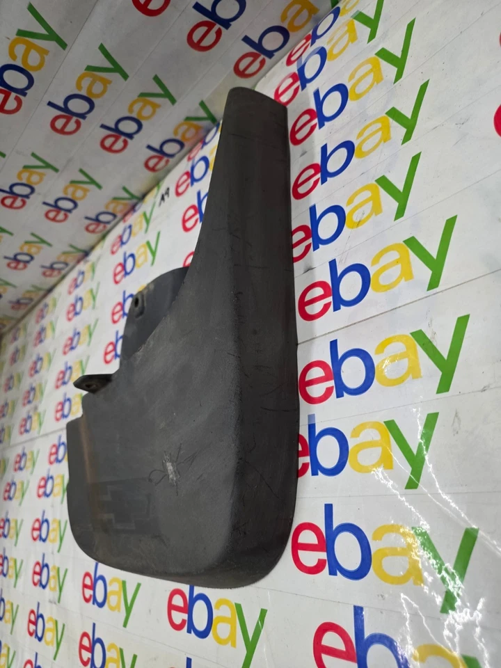 04-12 CHEVY COLORADO GUARDABARROS DELANTERO DERECHO GUARDABARROS PROTECTOR CONTRA SALPICADURAS OEM ARAÑAZOS TEXTURIZADOS Foto 3 de 4