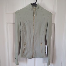 lululemon Define Jacket Nulu Fog Green w/ gold zipper Size 2