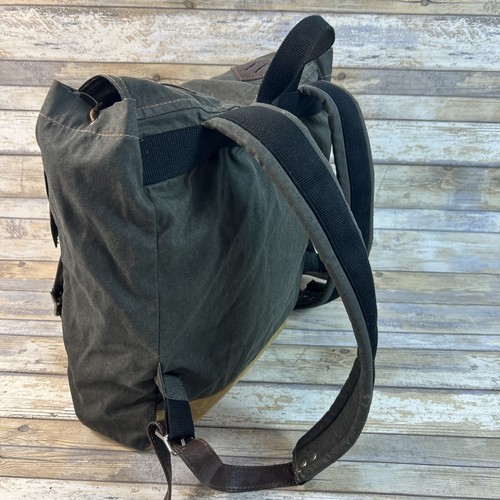 American Eagle Outfitters AEO Mochila Grande Ligera Bolso Verde y Tostado - Imagen 6 de 15