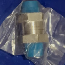 Swagelok SS-CHM12-EP-1/3, Stainless Steel Poppet Check Valve 5000 PSIG 3/4" MNPT