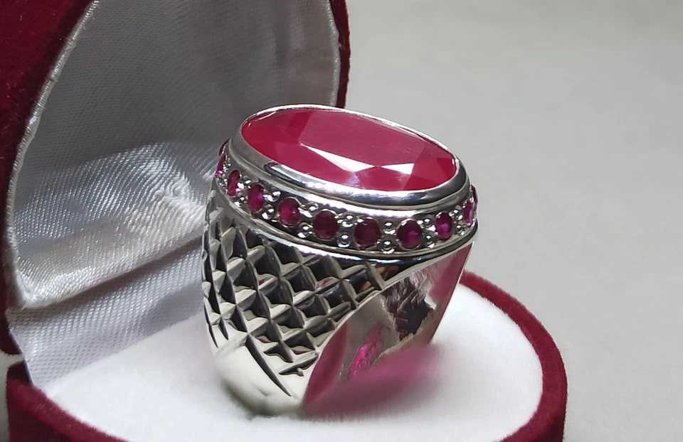 30 Carat Dark Red Big Ruby Sterling Silver 925 Handmade Yaqoot Heavy Mens Ring - Image 2 of 4