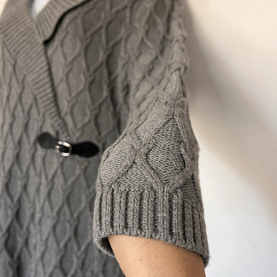 Vestido Suéter Calvin Klein Gris Tejido con Cable Cuello Chal Talla L Foto 3 de 4