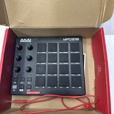 AKAI Professional MPD218 - USB MIDI Controlle...