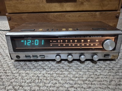 Vintage Working Lloyds FM/AM Alarm Clock Radio Model J286 Tested & Working 