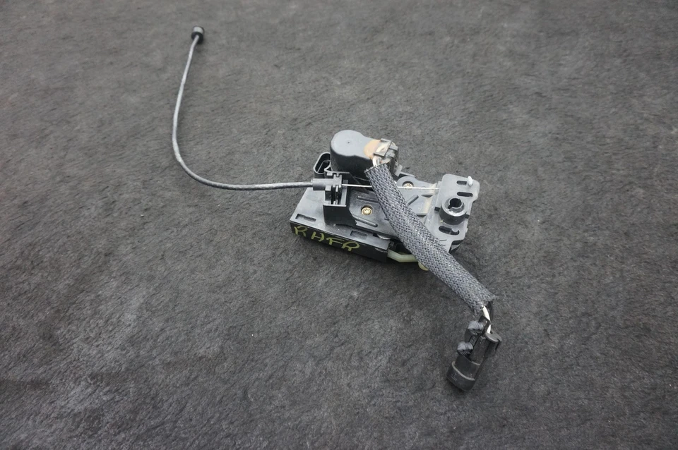 Actuador de bloqueo de pestillo de puerta delantera derecha OEM 4763186 Dodge Viper RT10 SR2 1997-02 Foto 2 de 4