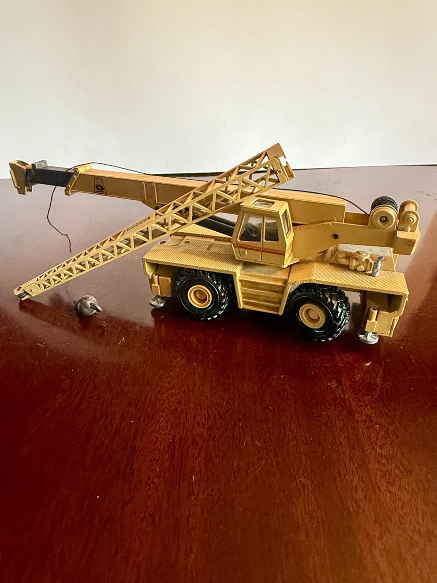 NZG Crane Vintage Manufacture Diecast Construction Equipment for
