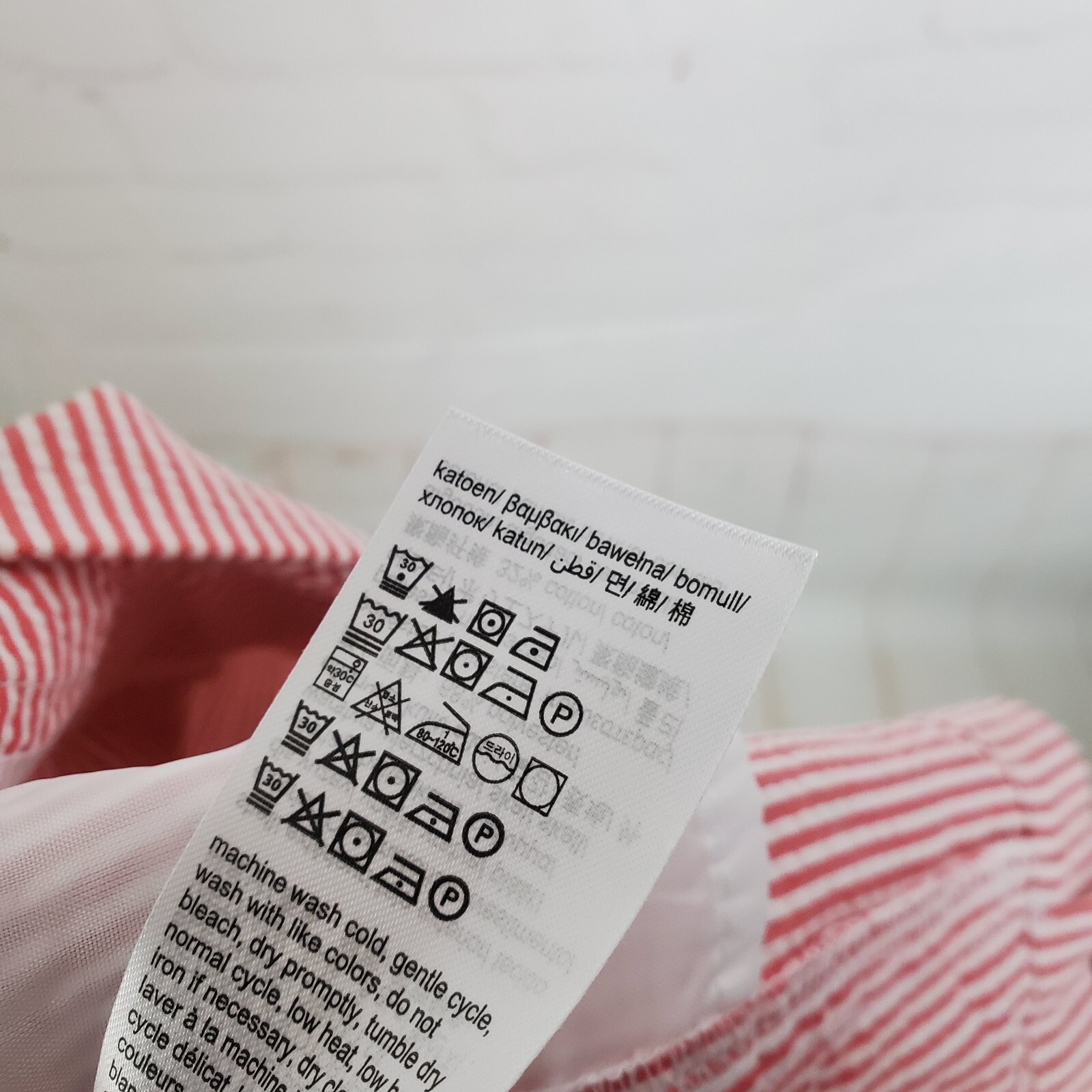 Calvin Klein Womens Seersucker Shorts Size 6 Red White Striped 4" Inseam NEW thumbnail 9