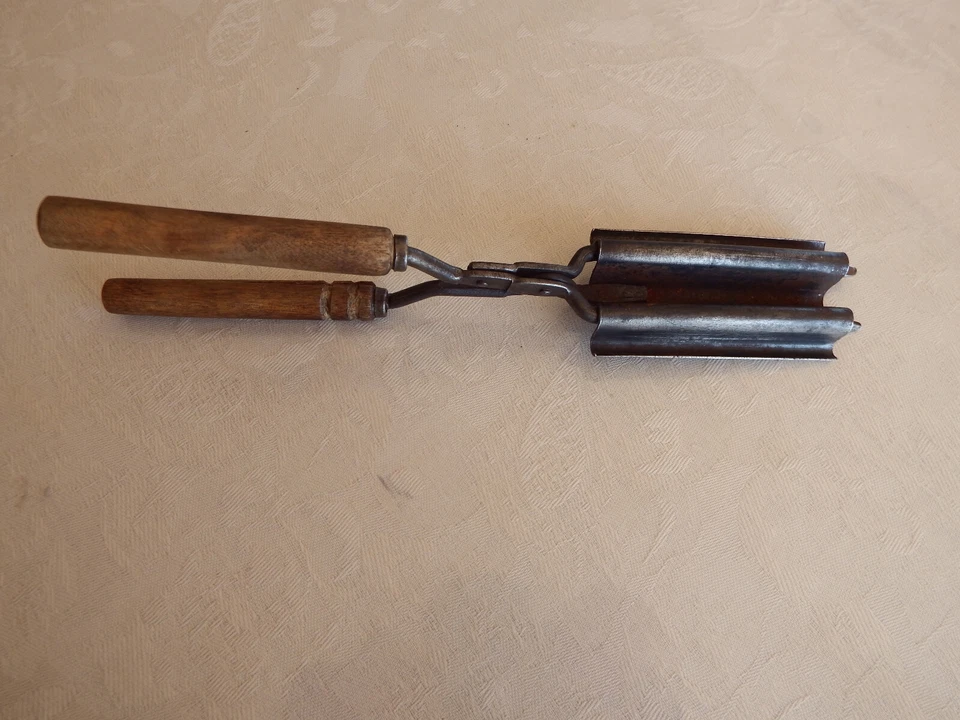 Ancien Fer à Friser Outil de Métier Coiffeur - Photo 2/4