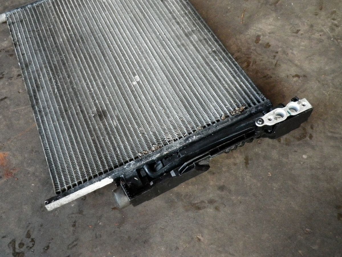 Klimakondensator 64.53-8377614 / 585728-10 BMW 3er Compact (E46  