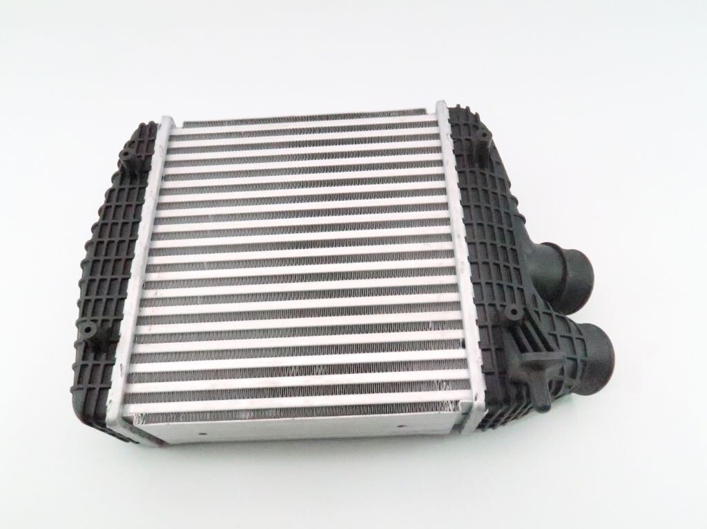 Maserati Ghibli 2017-2020 RIGHT Intercooler