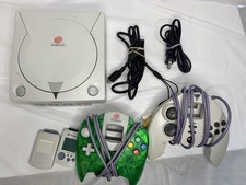 Sega Dreamcast Console HKT-3020 With 2 Controllers, 2 VMU And Cords TESTED WORKS