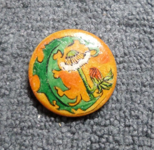 Vintage Wood Hand Painted Button FLOWERS