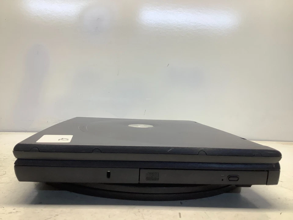 Dell Inspiron 2650 Intel Pentium 4-M 1,2 GHz 384 MB SIN DISCO DURO Foto 4 de 4