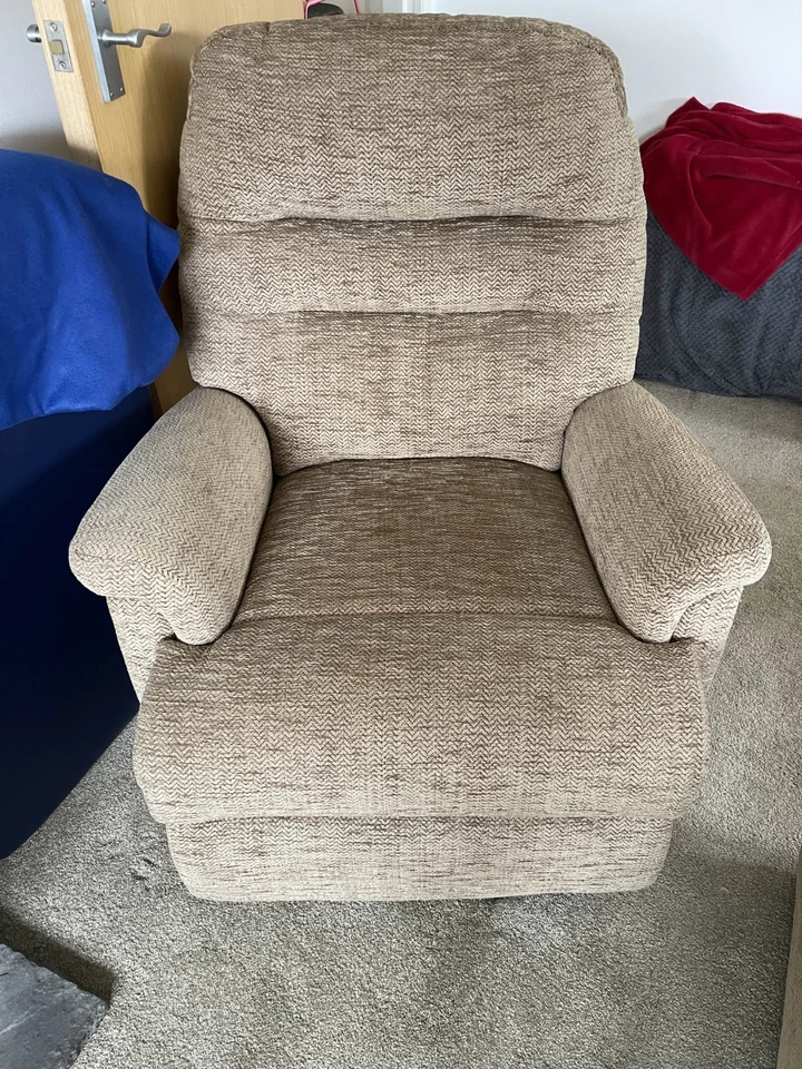 3-Piece Recliner Sofa Set, 1x Double Recliner, 1x Single Recliner, 1x Armchair - Image 2 of 4