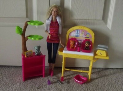 Barbie I Can Be Zoo Doctor Play Set Has Doll, Animals, Furniture 2013 