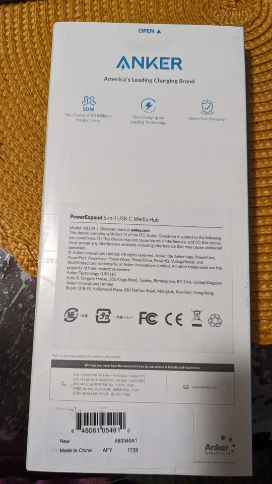 Anker AK-848061054910 5-in-1 USB-C Hub and Card Reader - Black - Image 2 of 3