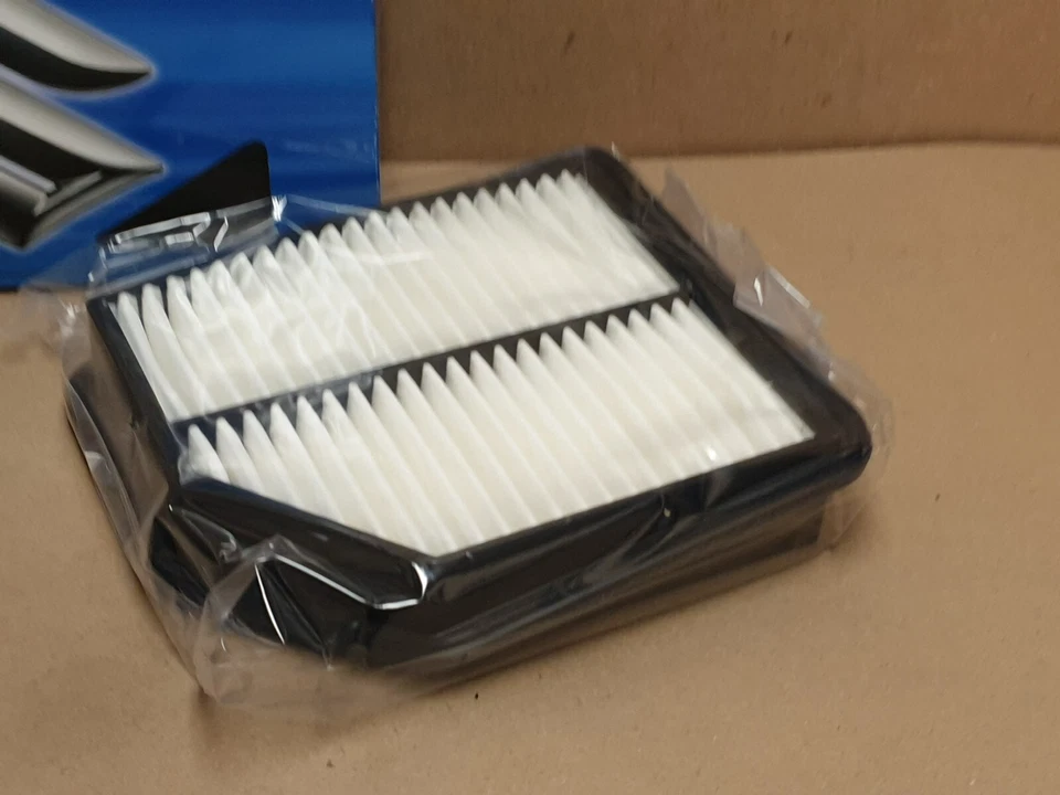 Воздушный фильтр Suzuki Grand Vitara JB424 Mk2 2.4 2009-on J24B 1378078K00 подлинный - Изображение 3 из 4