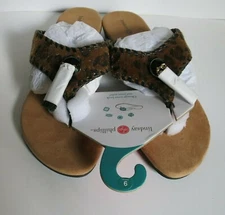 NWT Lindsay Phillips Women's Margo Animal Print Wedge Sandal Size 9 Snaps