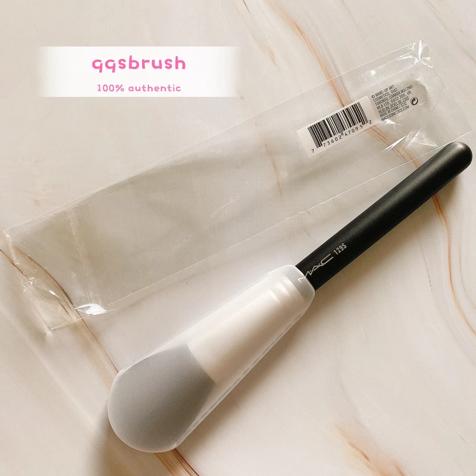 Cepillo para polvo/rubor MAC 129S - auténtico nuevo Foto 2 de 4