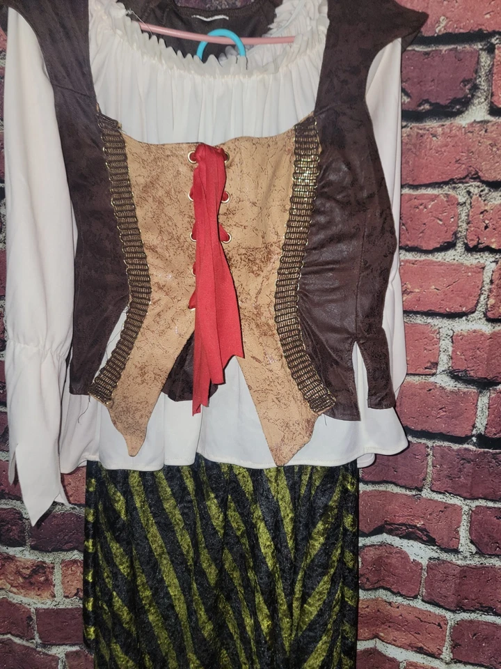 Pirate Maiden Buccaneer Beauty Swashbuckler Halloween Costume, Renaissance #566 - Image 2 of 4
