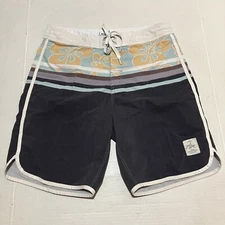 Local Motion Hawaii Mens Surf Trunks Board Shorts Size 34 X 9 Beach Floral