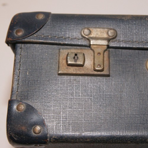Small Blue Vintage Pioneer Suitcase 60’s - Picture 13 of 16