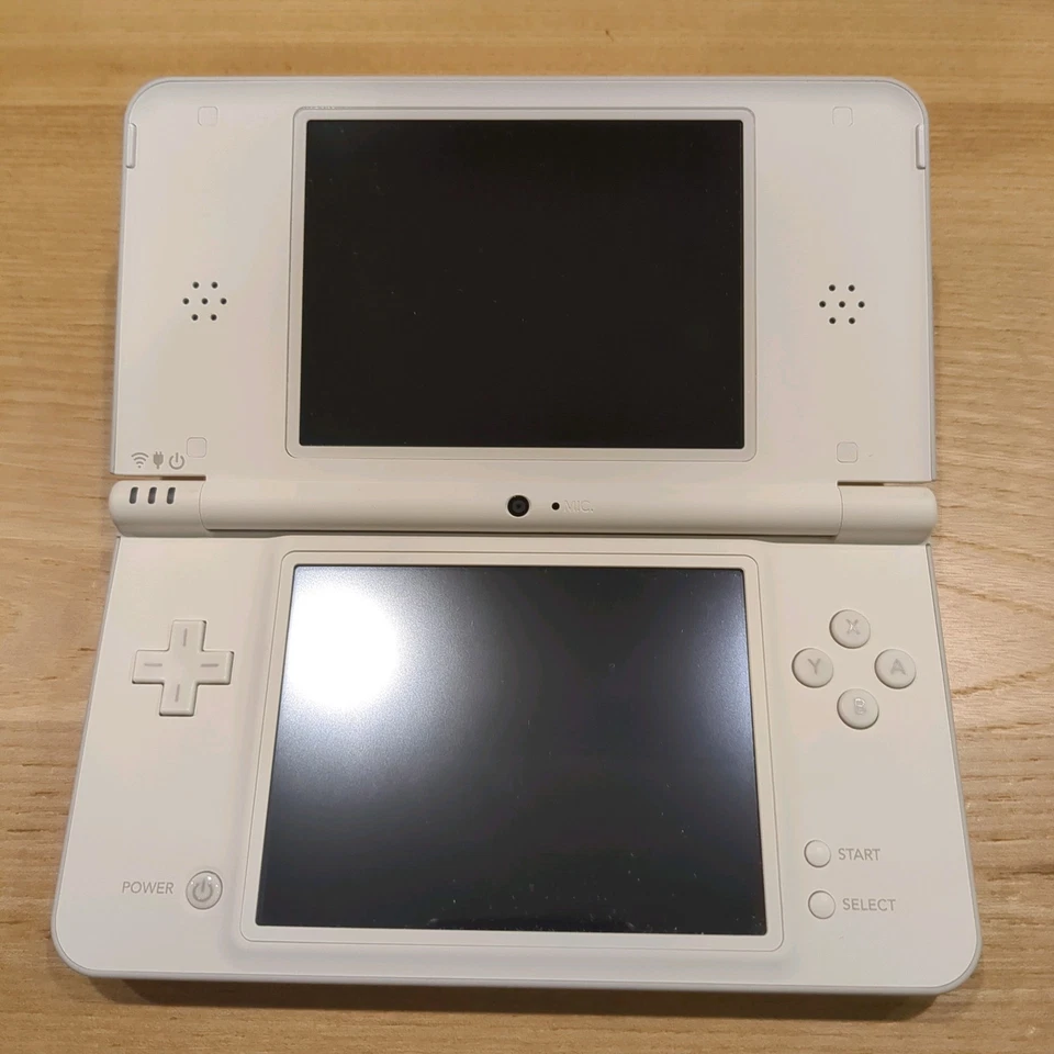 Nintendo DSi LL DS Natural White Console Japan Tested NTSC-J - Image 2 of 4