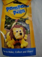 2010 Nicole Kids pompom Pals Lion