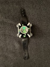 2017 Ben 10 Omnitrix Watch Playmates 76900 Light and Sound Tested Works
