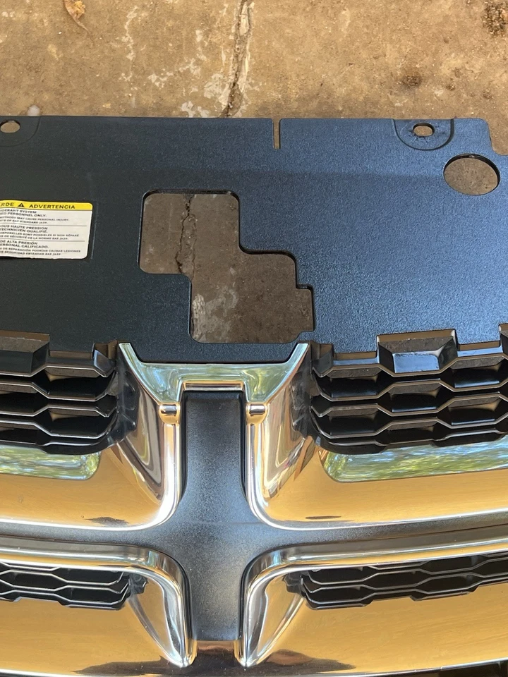 2011-2014 Dodge Avenger Upper Grille Chrome & Black w/ Emblem OEM - Image 3 of 4