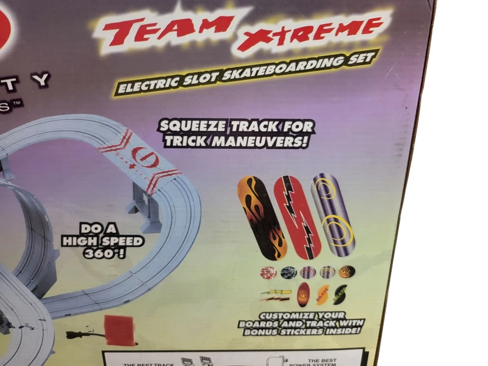 LIFE LIKE TEAM EXTREME GRAVITY GAMES SKATEBOARD SLOT CAR SET #9546 NUEVO En Caja Foto 4 de 4