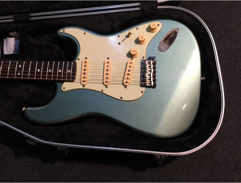 Electric Guitar Fender ST65TX IBL/R Stratocaster Ice Blue Electric Guitar Fender ST65TX IBL/R Stratocaster Ice Blue