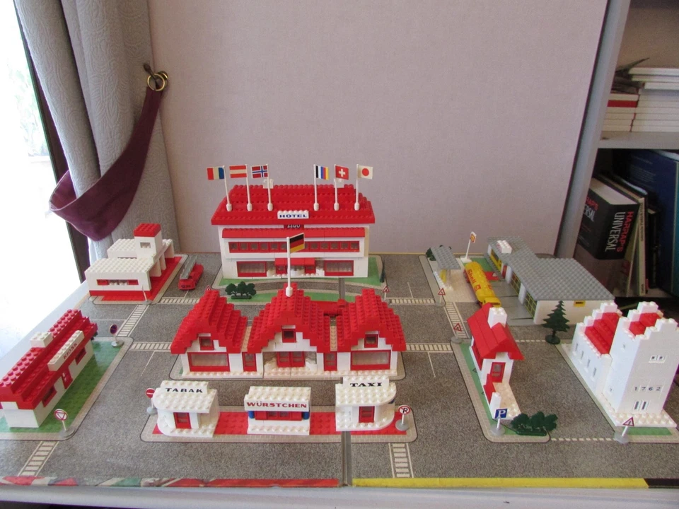 Lego vintage 810 Town plan - Photo 1/4