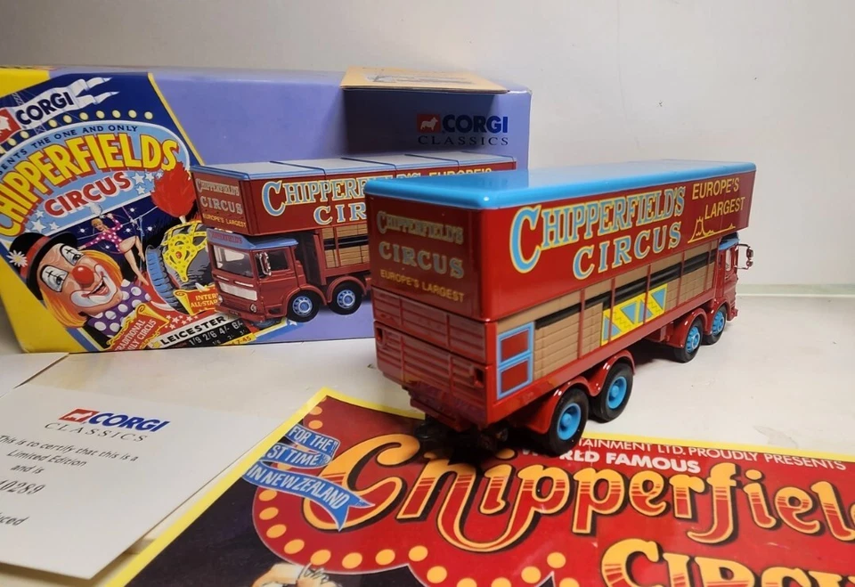 CORGI CLASSICS 97896 AEC POLE TRUCK & POSTER CHIPPERFIELDS CIRCUS 1/50 SCALE NIB - Image 3 of 4