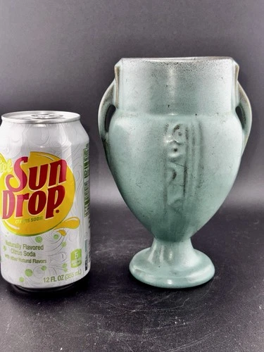 Roseville '' Moderne '' Teal Vase Shape No 787-6 in Excellent Mint Condition