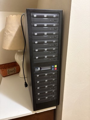 Kingdom Brand  Cd/DVD Duplicator.  As Is. Condition Used.