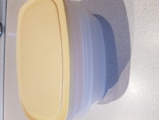 Tupperware Aufschnitt Junior Cool`n Fresh Set 640/260 ml Gelb Stapelprofi