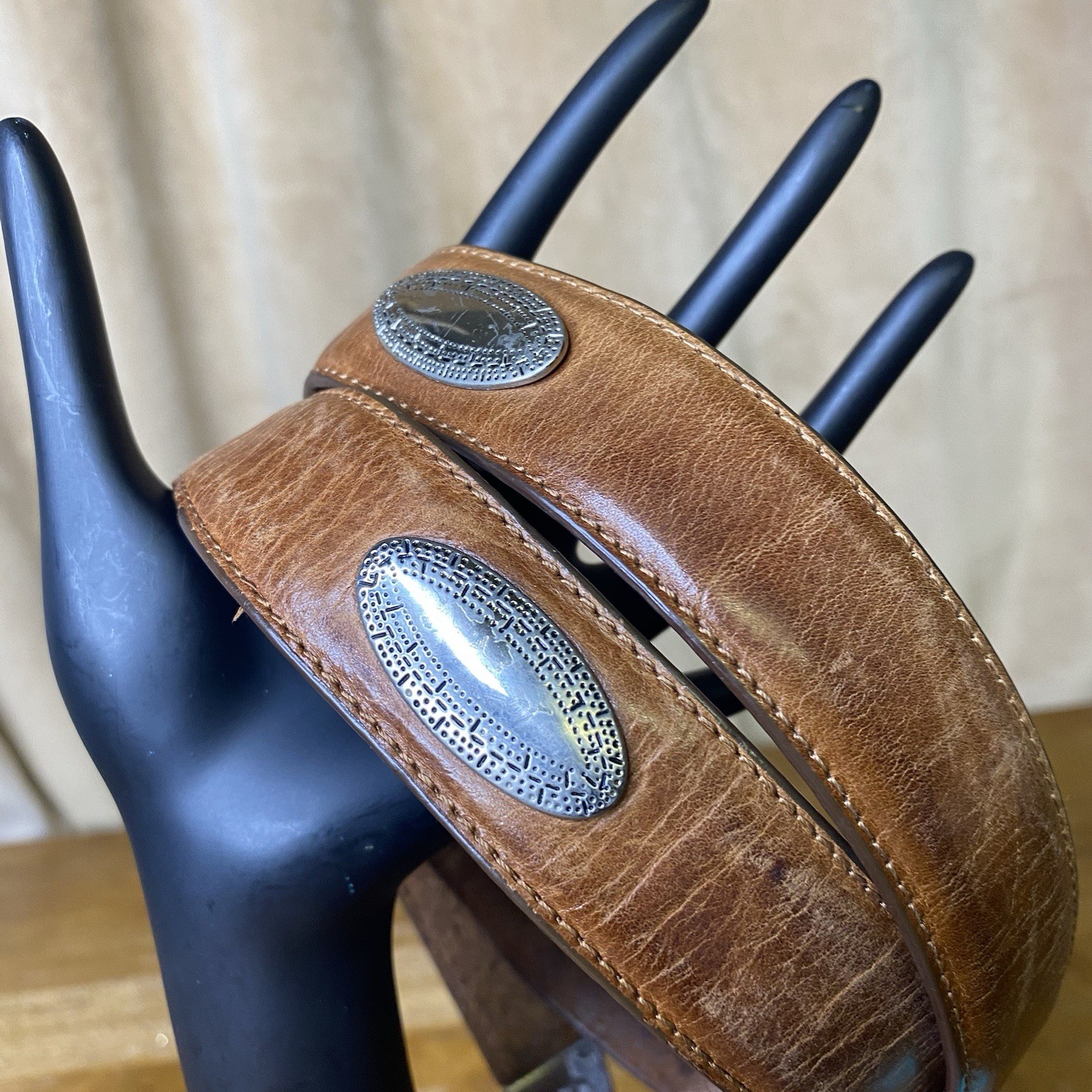 Vintage Concho Belt Western Style Tan Silver Southwestern | eBay display picture 3