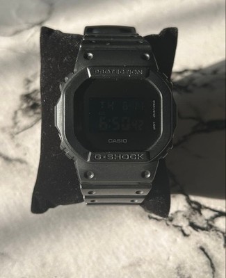 Casio G-Shock DW-5600UBB-1JF Digitaluhr Herren funktioniert aus Japan