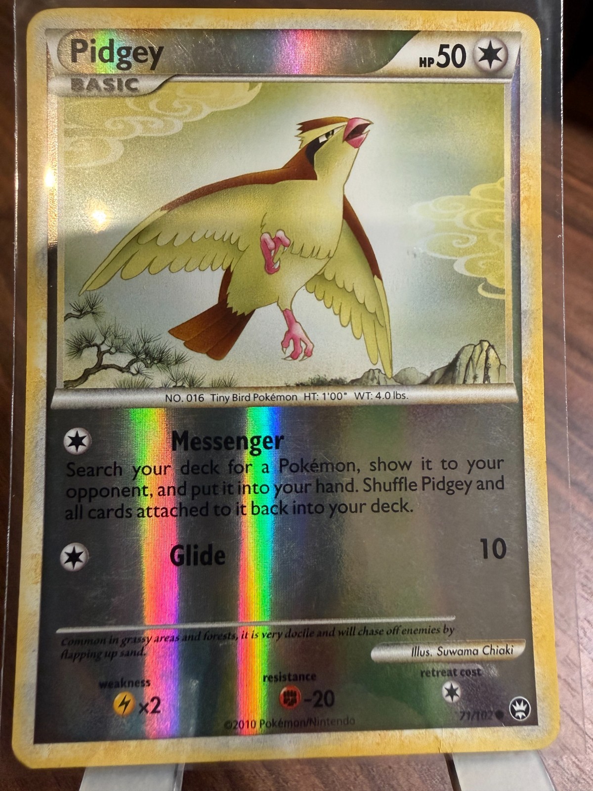 Pidgey 71/102 Triumphant Reverse Holo