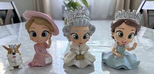 Queen Elizabeth Figurine | eBay