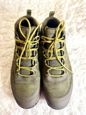 REI Women's Co-op Flash Olive hiking boots Size 10