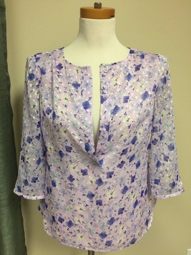 TALBOTS Petites Women 3/4 Sleeves Floral Print Top Size Petite ~ New With Tag - Picture 2 of 7