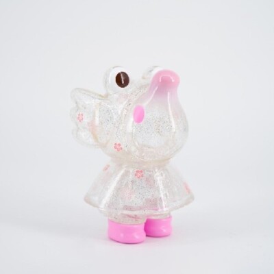 Unbox Industries Elfie Rainy Day SAKURA Special Edition   Sofubi Vinyl Figure