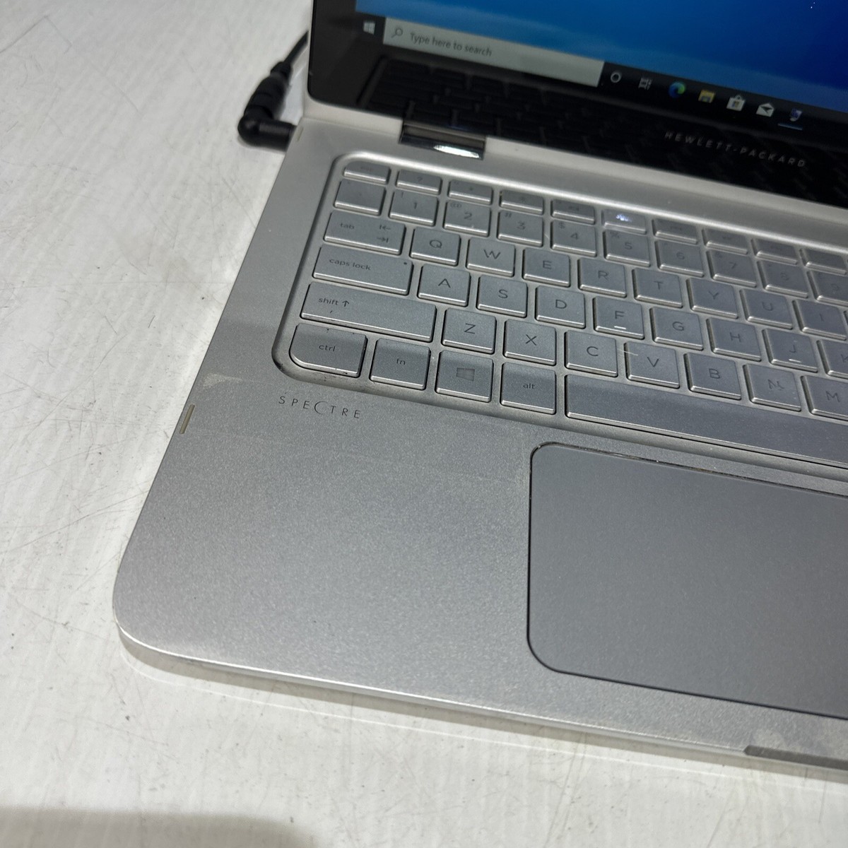 Windowsノート本体 HP Spectre Pro x360 G2 HP Spectre Pro x360 G2 | Overview, Specs, Details | SHI