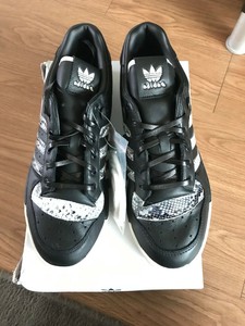 ua&sons rivalry lo shoes