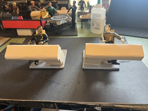 Star Trek TNG Enterprise bridge stations (Geordi & Data) Diorama 5" Playmates - Picture 2 of 7