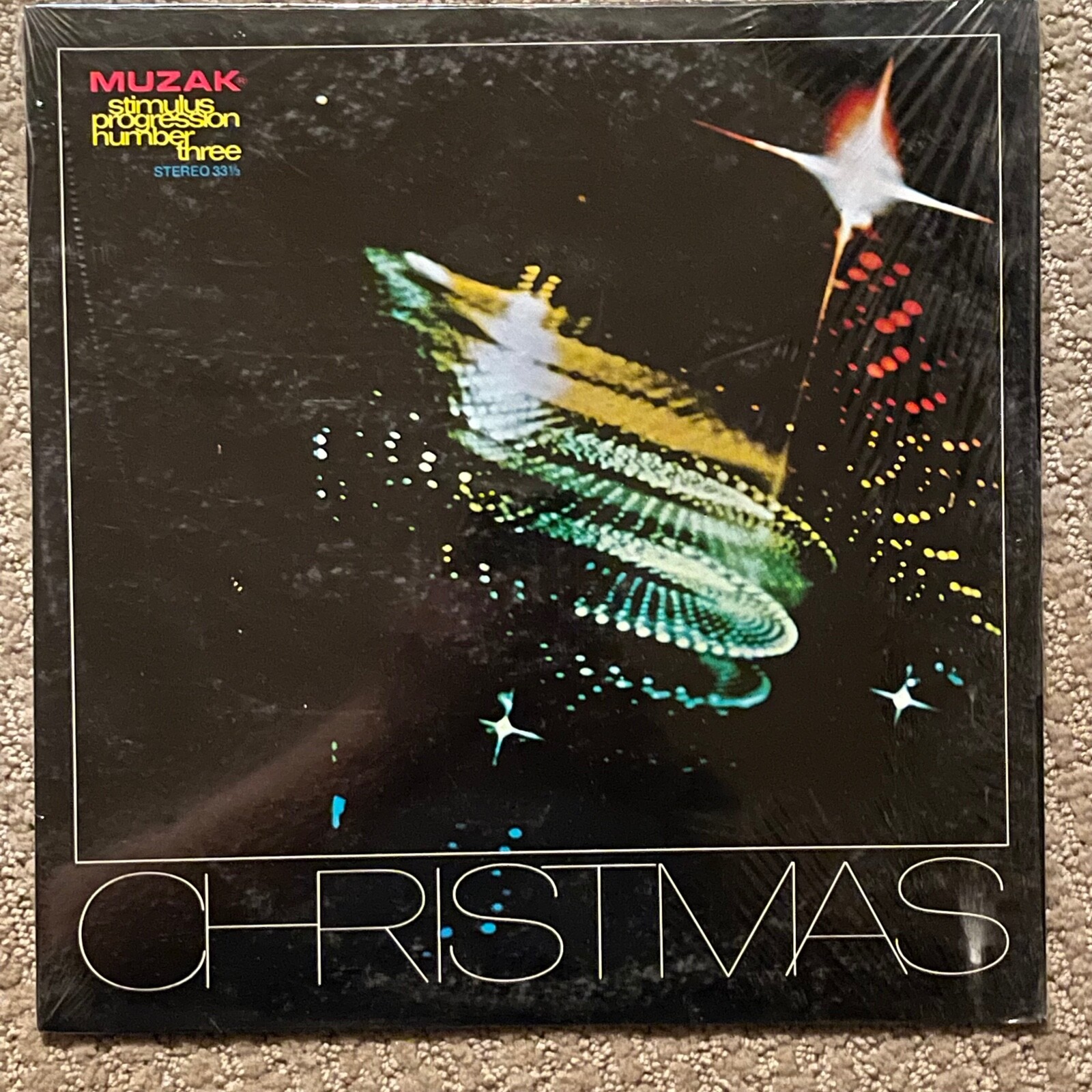 Christmas Holiday Vinyl Records 5 Many Albums, will combine shipping